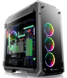 Thermaltake View 71 RGB Plus Full Tower Thermaltake View 71 RGB Plus Full Tower